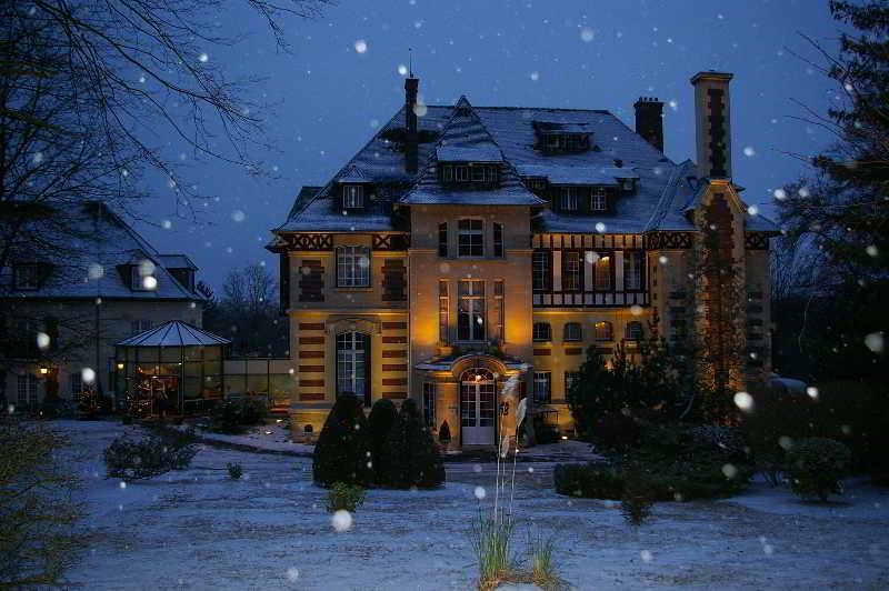 Le Chateau De La Tour Gouvieux Eksteriør billede